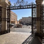 Cancello ingresso chiesa S. Pietro in Vincoli Rione Monti Roma